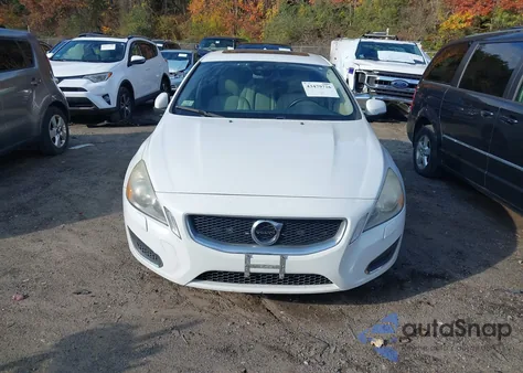 2013 Volvo S60 T5 из США, поврежденный, VIN YV1612FH2D2206926